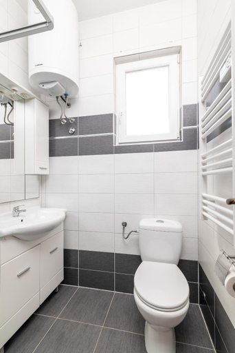 Bathroom 3, Family-friendly apartments with swimming pool Pula - 21314, Pula