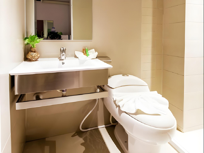 Bathroom 4, D Day Suite Mengjai, Huai Kwang