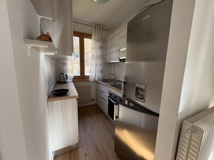 Room 4, 024 Trilocale Carisolo, Trento