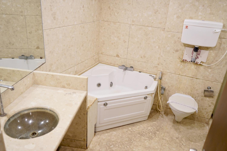 Bathroom 4, The Sky Comfort, Ahmedabad, Ahmadabad