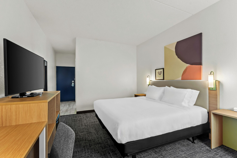 Bedroom 2, Spark by Hilton Lexington Hamburg, Fayette