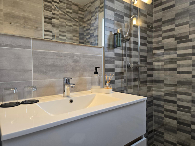 Bathroom 2, Hôtel Saint Geniès, Gard