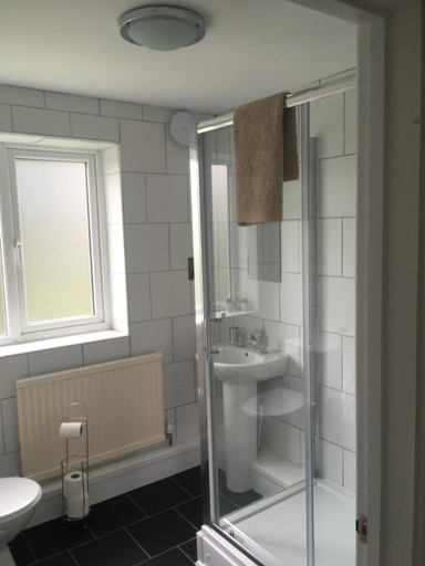 Bathroom 5, Salmon Leap Hotel, North Yorkshire