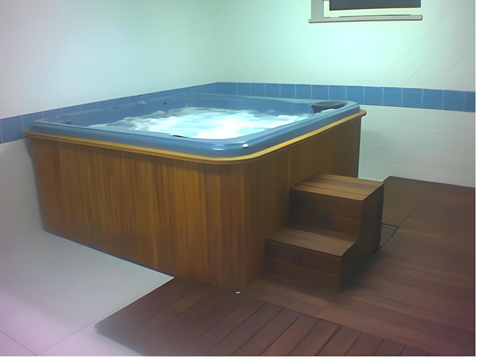 Bathroom 3, Hotel Beira D, Tondela