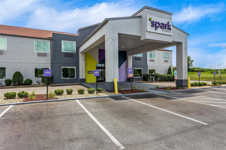 Exterior & Views 2, Spark by Hilton Oak Forest, Cook