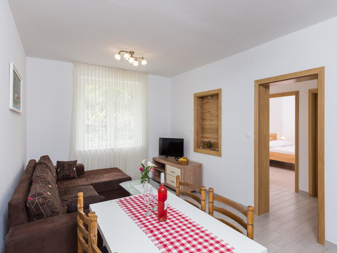 Bedroom 2, Villa Celenca - Two Bedroom Apartment with Terrace and Pool View - A1, Dubrovnik