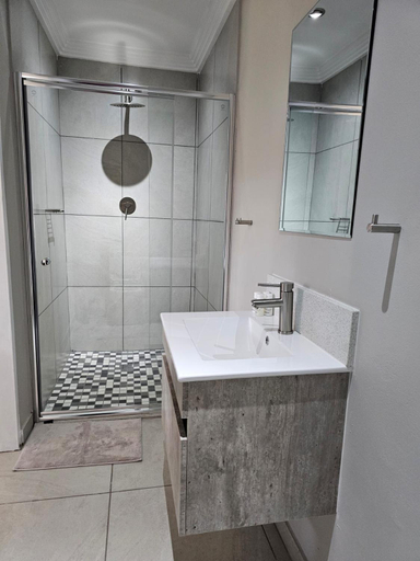 Bathroom 3, Palmera Guest House, West Rand