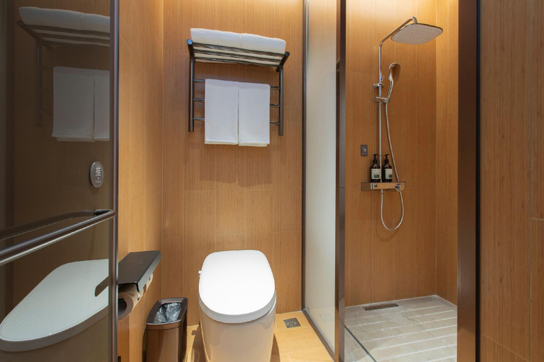 Bathroom 3, Ji Hotel Wuhan Development Avenue Zhuyeshan, Wuhan