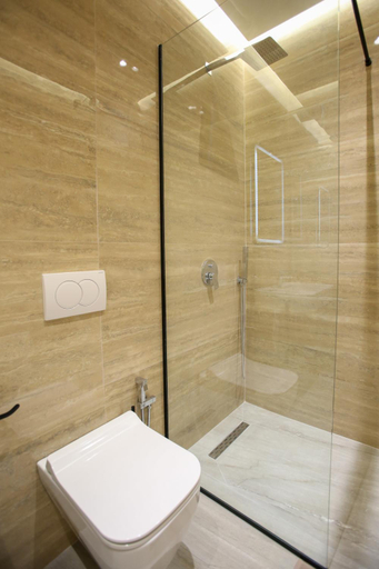 Bathroom 3, ReiVal Hotel, Vlorës