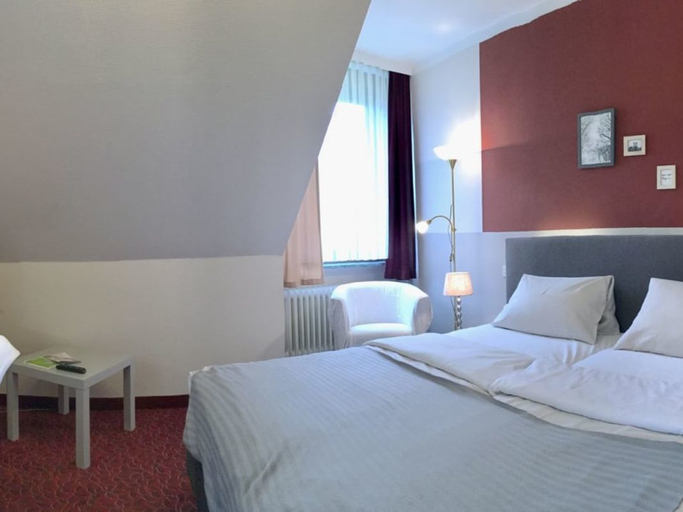 Bedroom 2, Flair Hotel Zur Eiche, Harburg