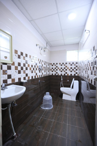 Bathroom 2, No 7 Grandeur , Bangalore
