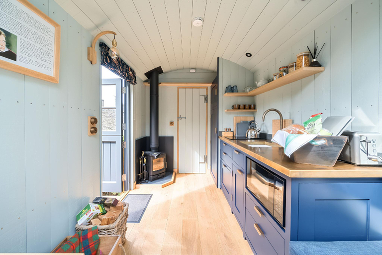 Others 2, Butcher’s Arms – Shepherd Huts, Gloucestershire