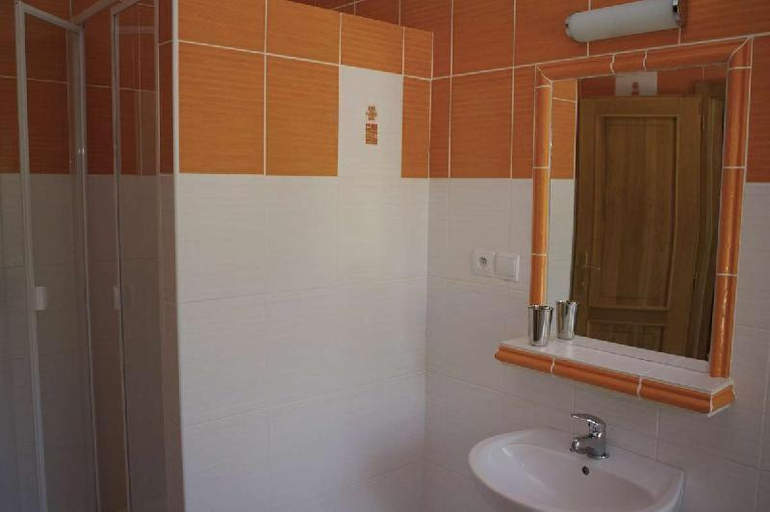Bathroom, Penzion Stara Fara, Cadca