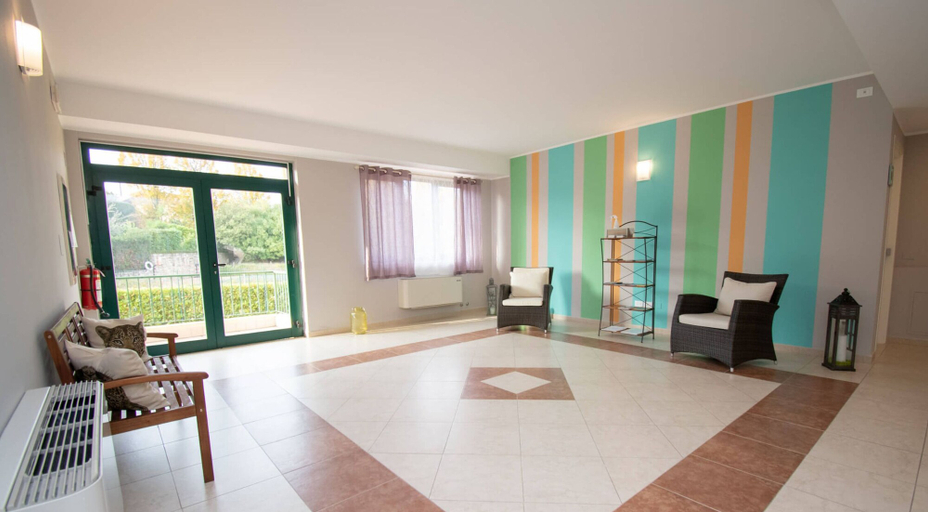 Room 3, Luxury Martina Appartamenti-6-girasole, Brescia