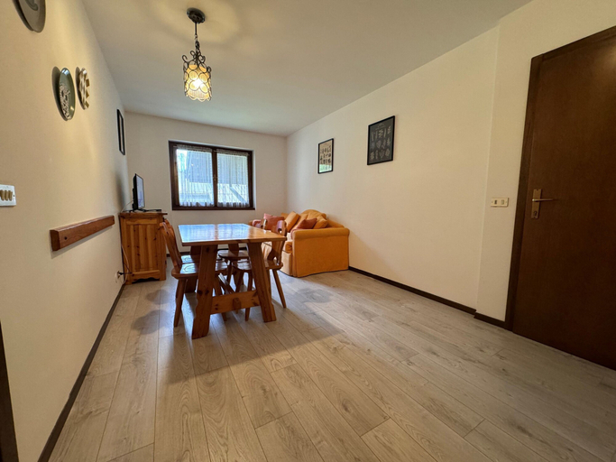 Room 4, 023 Bilocale Giustino, Trento