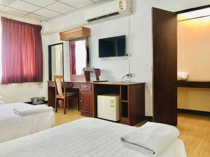 Bedroom 3, Coop Dopa Hostel, Dusit