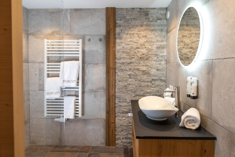Bathroom 3, Hotel Macun, Vent im Otztal, Imst
