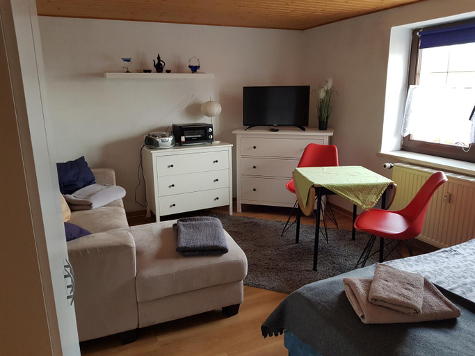 2, Elfrida, Harz