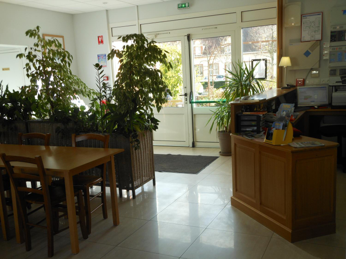 Public Area, Hôtel du Parc, Loiret