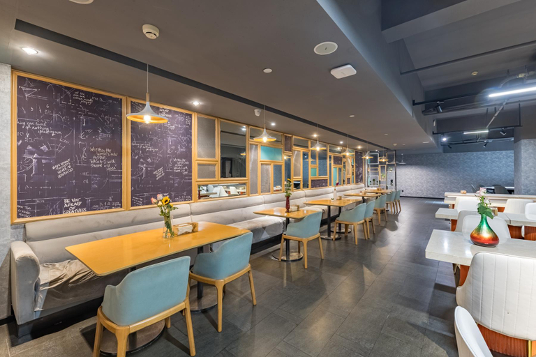 Food & Drinks 4, Baina S Hotel - SM Plaza Xiamen Gaoqi Airport Branch, Xiamen