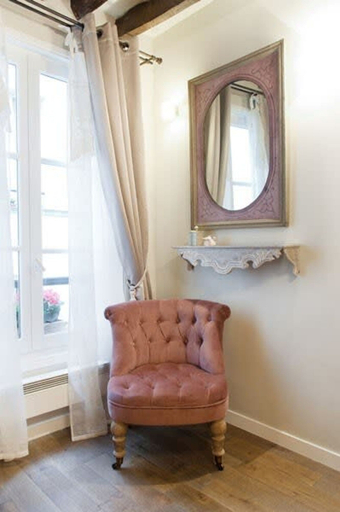 Room 4, Le Merlot du Marais - Pompidou, Paris