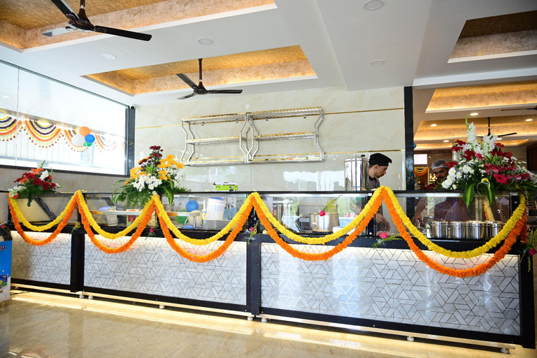 Food & Drinks, Hotel Dwaraka, Bangalore