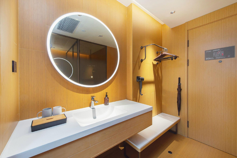 Bathroom 3, Ji Hotel Changchun Guigu Street Party School, Changchun