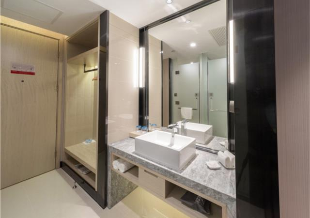 Bathroom 3, Echarm Hotel Yingshang High-speed Railway Station Wuzhou Wanhui Plaza, Fuyang