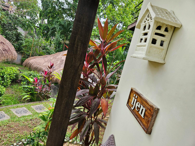 Others 3, Mondo Surf Village, Badung