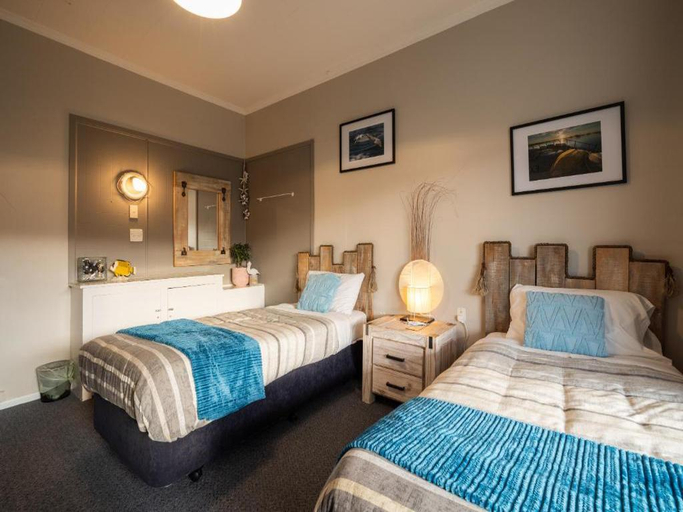 Bedroom 2, Oamaru Backpackers, Waitaki