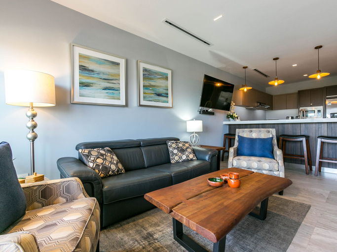 Room 5, Dream at Cardinal Living, La Paz