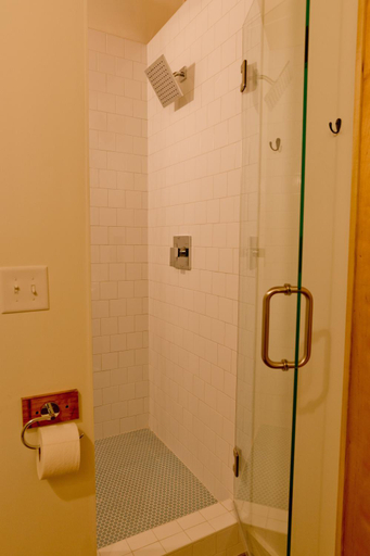 Bathroom 4, Loom Room Retreat, Whitfield