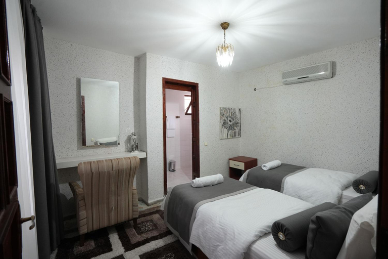 Bedroom 2, OzenTurku Hotel, Akköy
