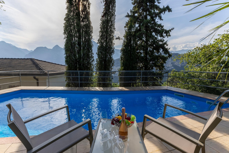 Others 5, Villa Panorama With Private Pool, Trento