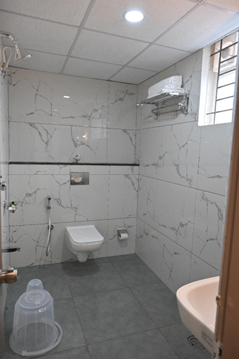 Bathroom 4, VISTHARA a unit of Suraksha Stay, Bangalore