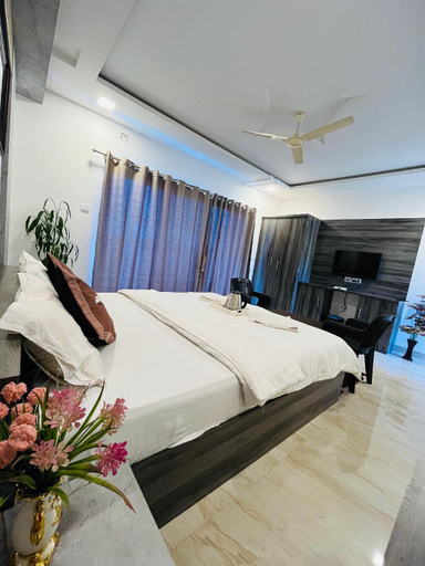 Bedroom 4, Divine Resort, Satara