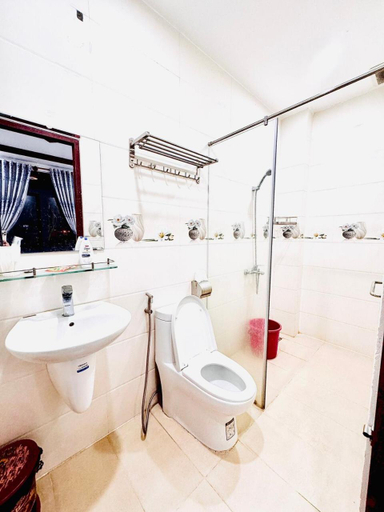 Bathroom, Hoa Mai 1 Hotel Aprocot Blossom Hotel, Nha Trang