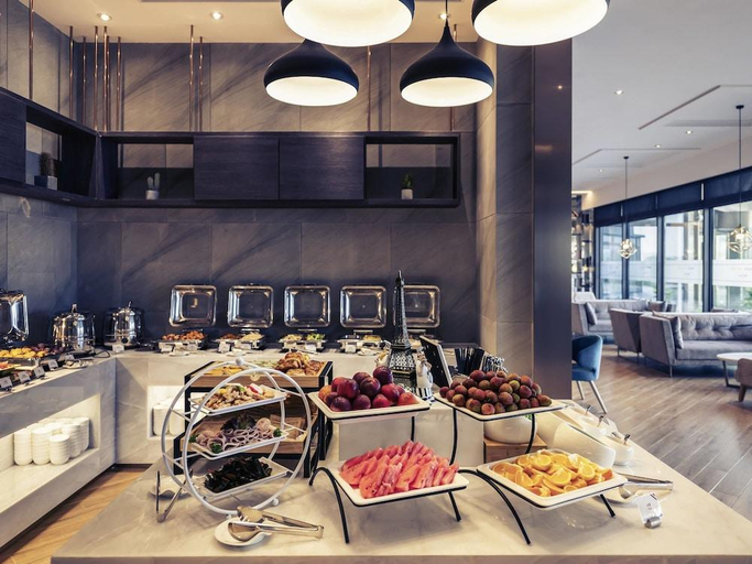 Food & Drinks 4, Mercure Hotel (Shanghai Hongqiao Exhibition and Convention Center), Shanghai