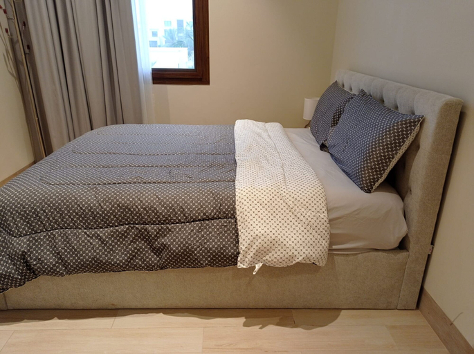 Room 2, Bright Studio With Pool View Balcony, Taqah