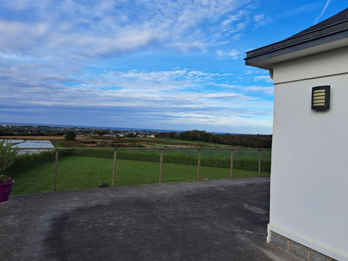 Others 4, Holiday Home in Brittany with Sea Views, Finistère