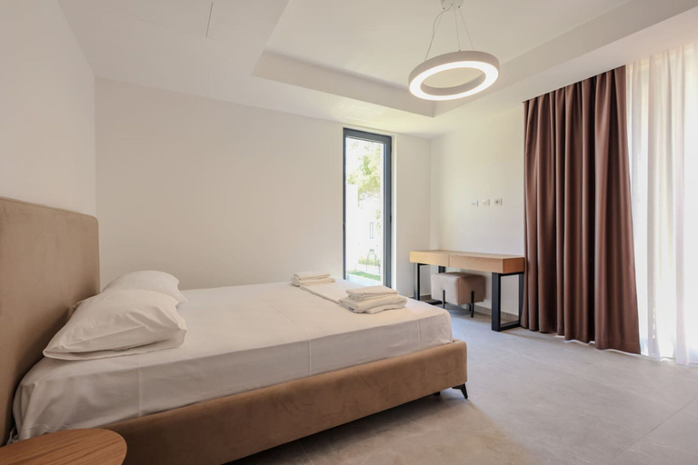 Room 2, Sanpietro Premium Deluxe Plus Villa, Durrësit