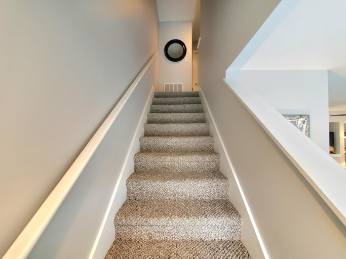 Room 3, 1 Ranked Condo w Pool Gym Gamer Room, Sevier