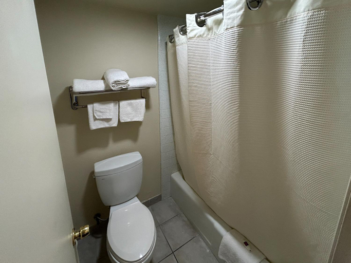 Bathroom 4, Studio 6 Suites Santa Ana, CA, Orange
