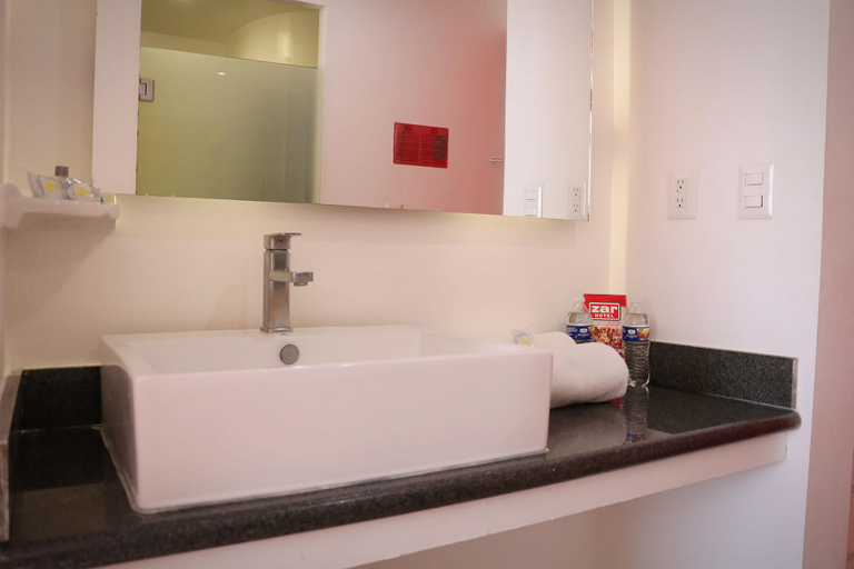 Bathroom, Hotel Zar La Paz, La Paz