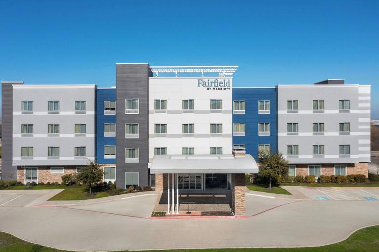 Exterior & Views 2, Fairfield Inn & Suites Dallas West/i-30, Dallas