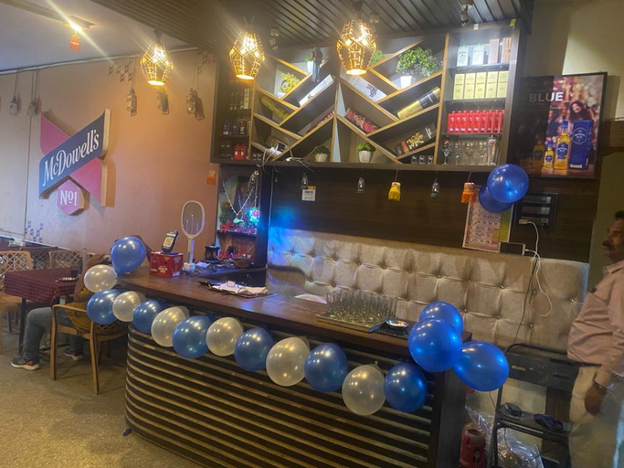 Food & Drinks 4, Hotel fulora, Satara