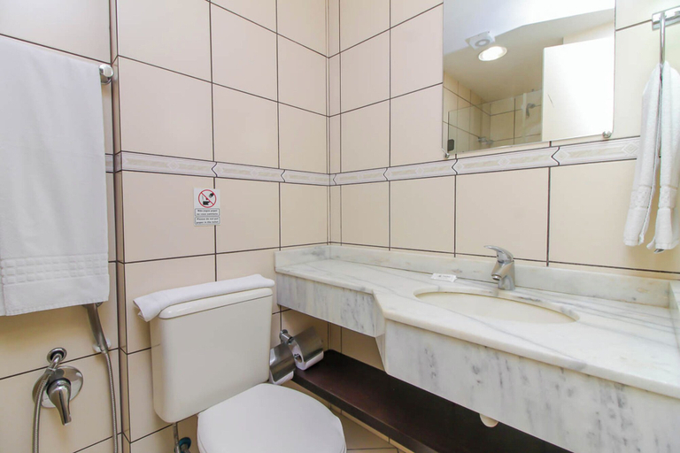 Bathroom 5, CORAL TRADE HOTEL, Porto Alegre