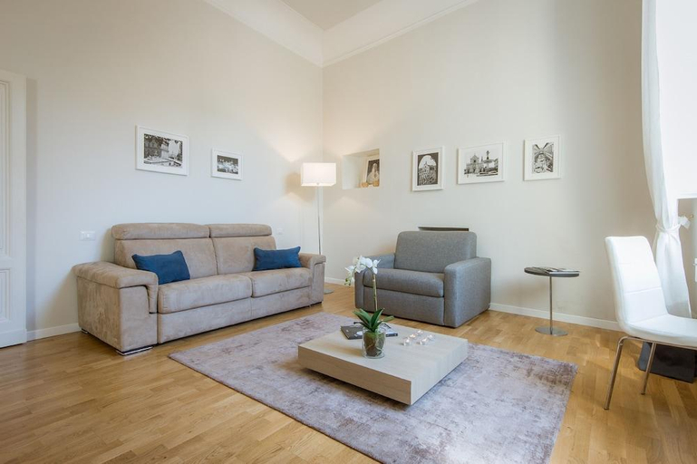 Others 5, Residence La Repubblica, Florence