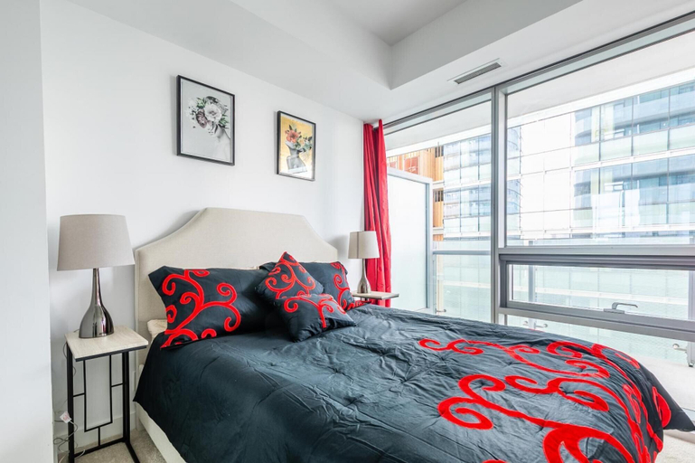 Room 3, Classy 1 Bedroom Condo on 32 Floor in Downtown, Toronto