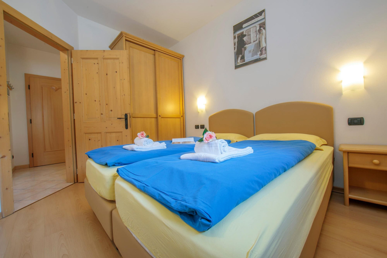 Room 2, Sassella in Livigno With 2 Bedrooms and 1 Bathrooms, Sondrio